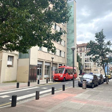 Precioso Apartamento Junto A Casco Viejo Бильбао Экстерьер фото
